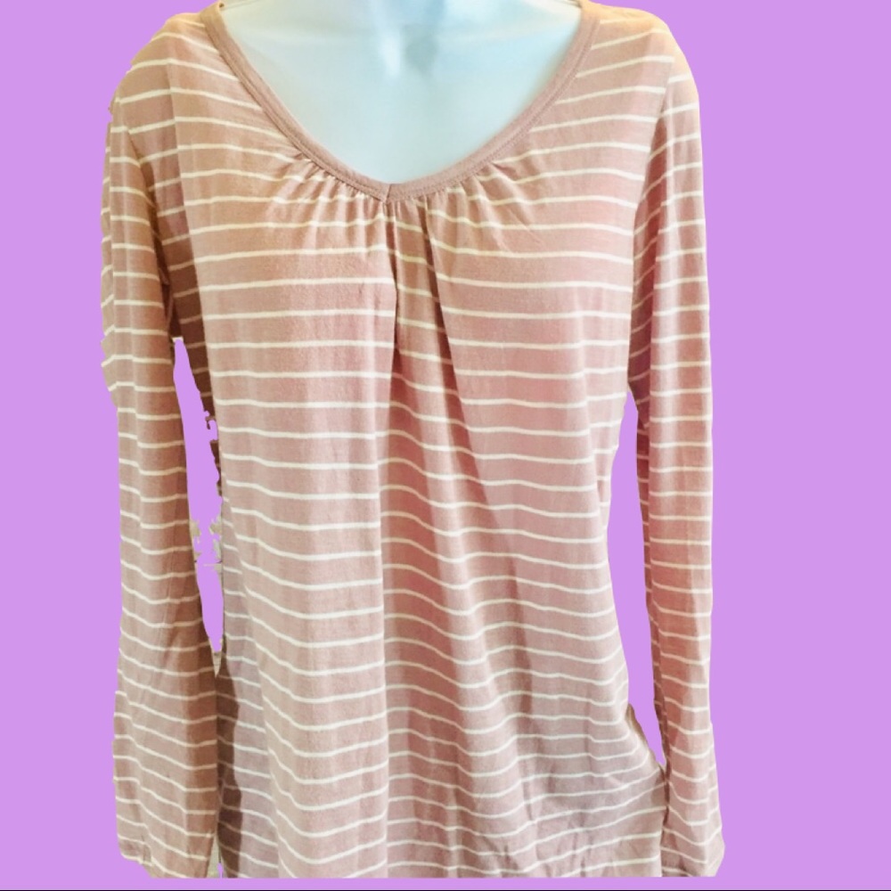 🔥4/$20 Motherhood Maternity white stripe knit top